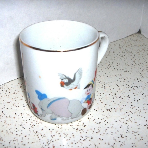 Disney Cup Featuring Multiple Disney Characters - Picture 2 of 2